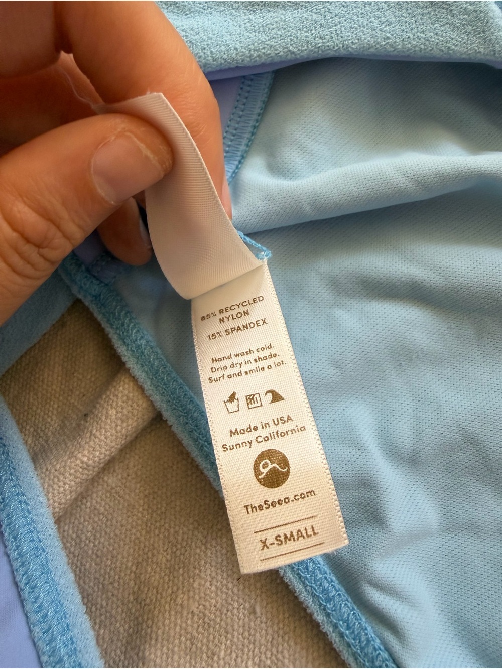 Seea Tie Rashguard - Picture 3 of 3